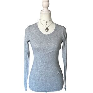 Y2K “U2B” Grey Basic Long Sleeve Fitted Top